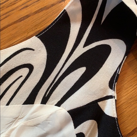 Vintage Black and White Op Art Sheath Dress - Picture 3 of 6